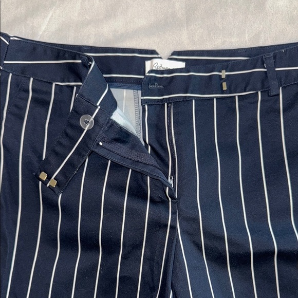 Reitmans Blue and White Pin Stripe Flat Front Shorts with Pockets - Picture 4 of 13